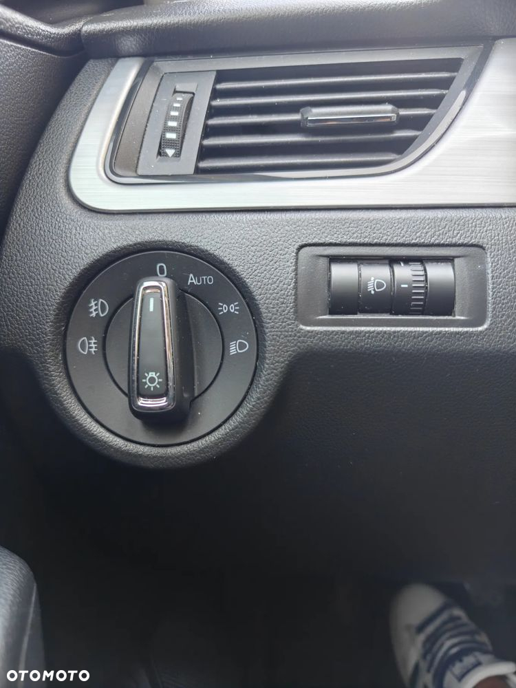 Skoda RAPID 1.0 TSI Active - 14
