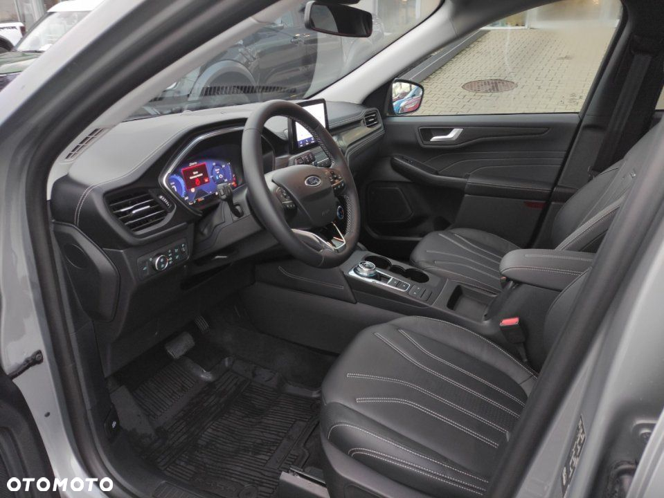 Ford Kuga - 13