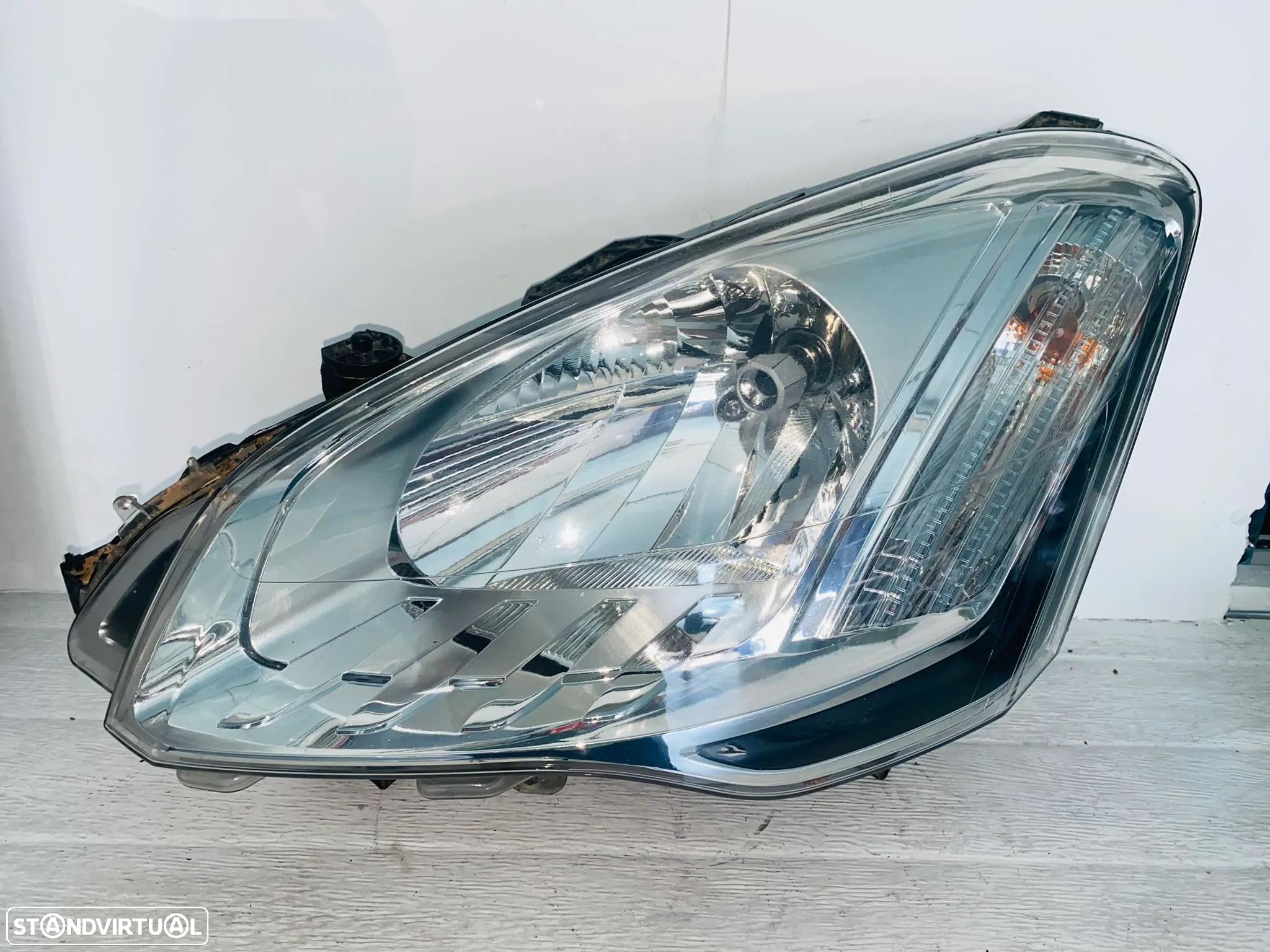 Farol Esquerdo Citroen Berlingo - 2012 / 2015 - F1417 - 1