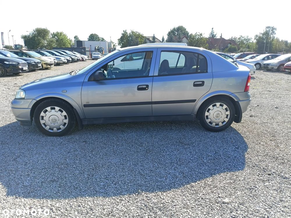 Opel Astra - 2