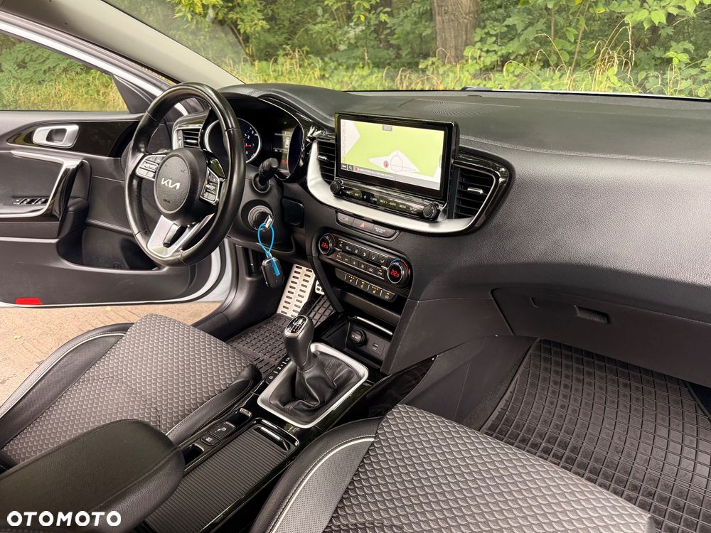 Kia Ceed 1.5 T-GDI Business Line - 13