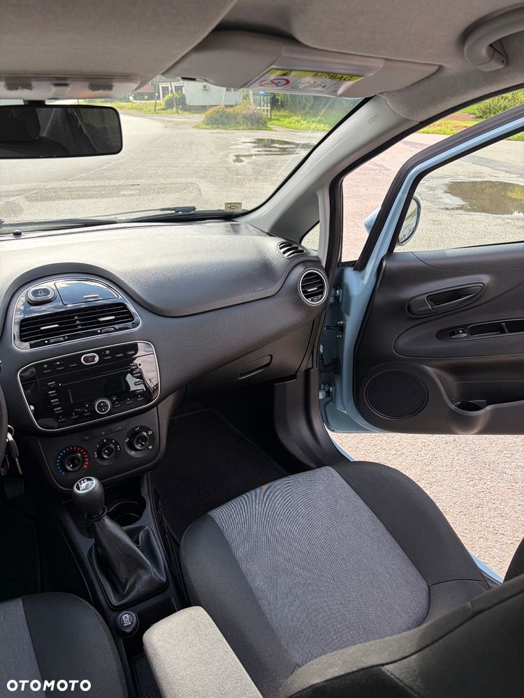 Fiat Punto 2012 1.2 8V Dynamic - 28