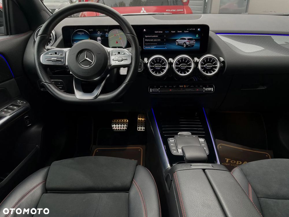 Mercedes-Benz GLA 250 AMG Line - 38