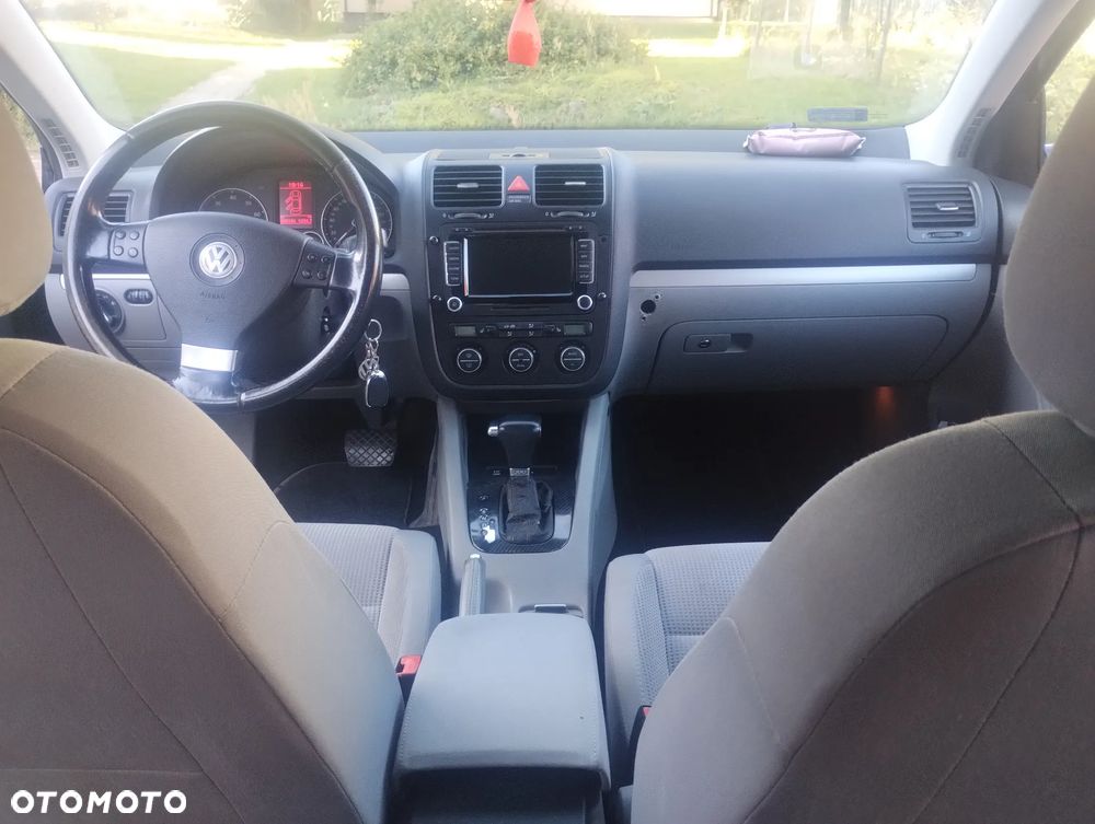 Volkswagen Jetta 1.4 TSI Comfortline DSG - 6