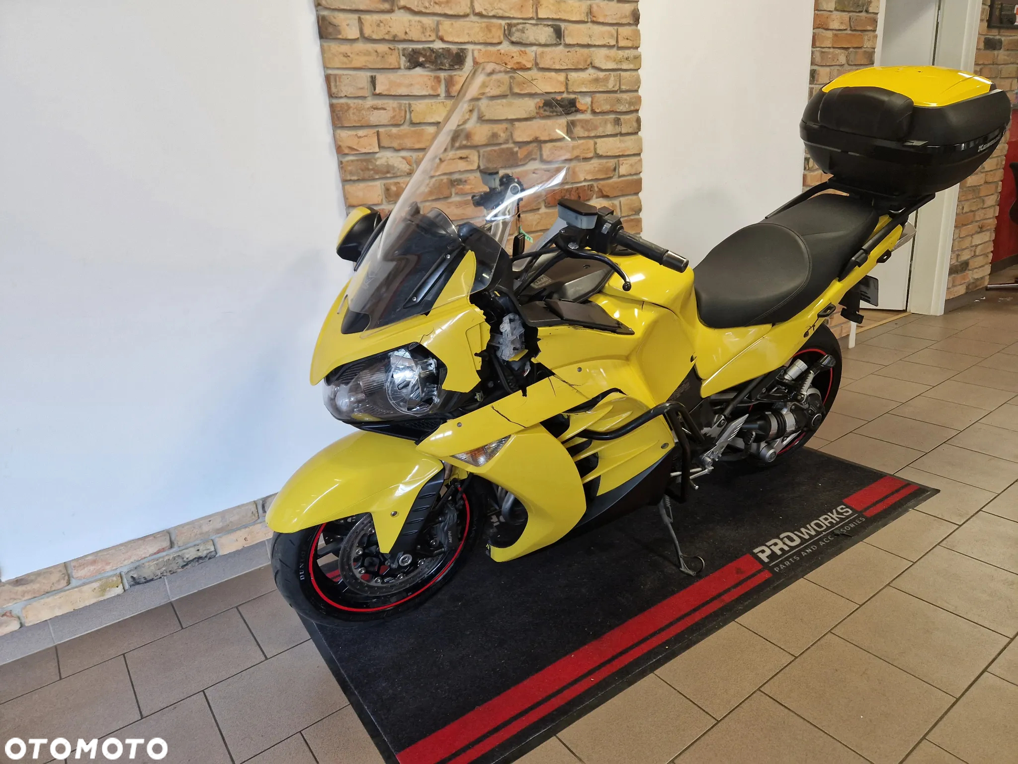 Kawasaki GTR - 8