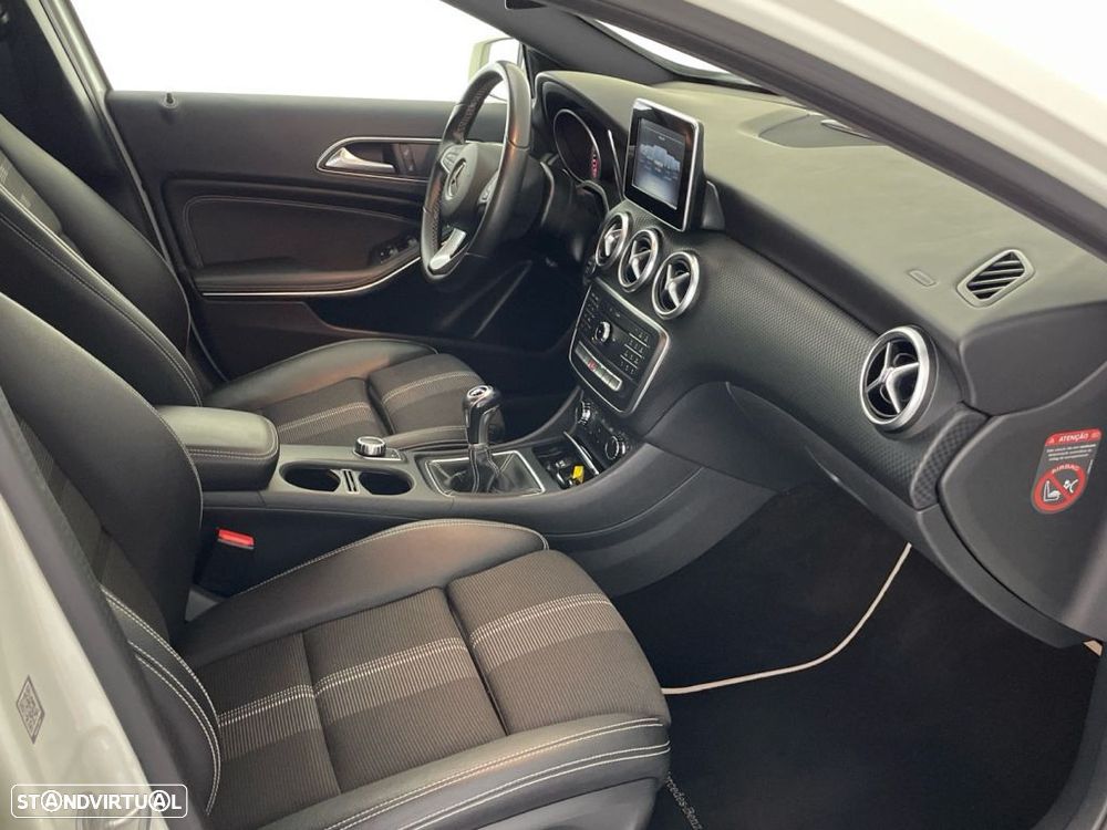 Mercedes-Benz A 180 d - 21