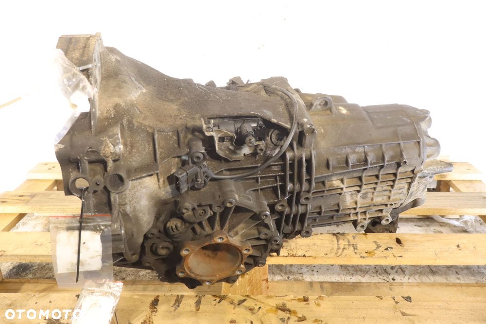 SKRZYNIA BIEGÓW 5 BIEGOWA AUDI A4 B7 1.8T HFD - 4
