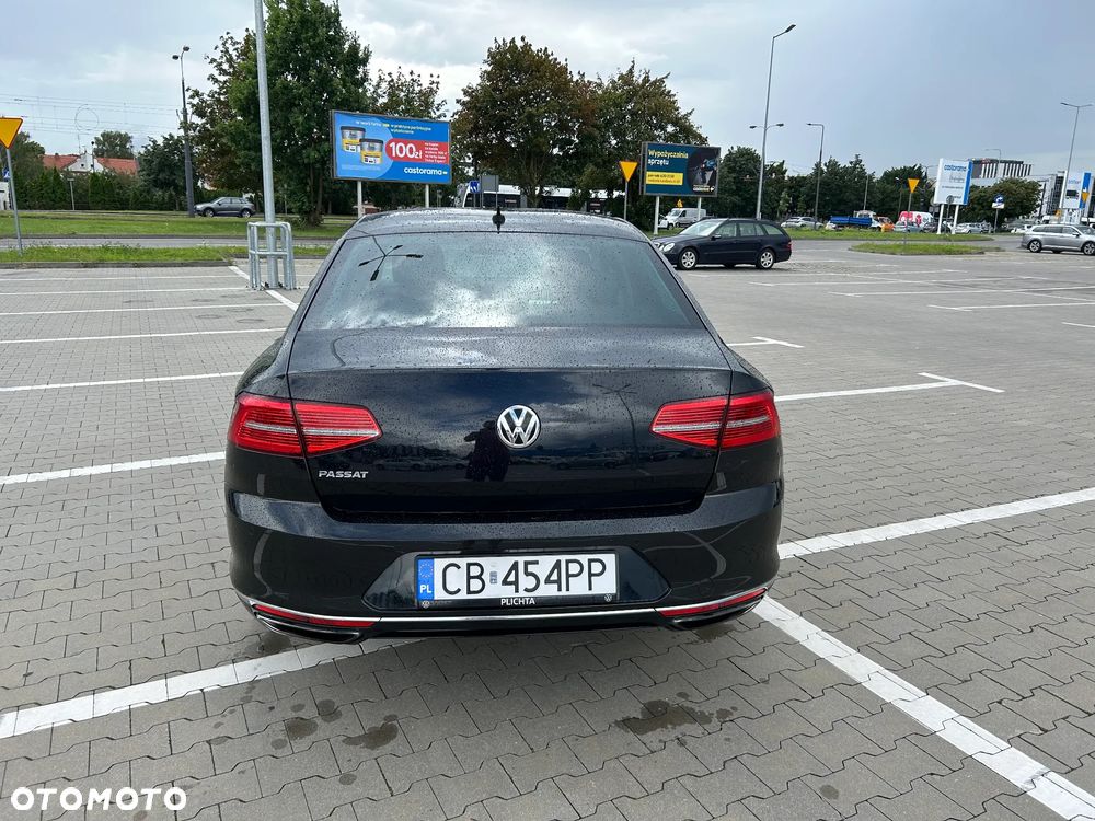 Volkswagen Passat - 14