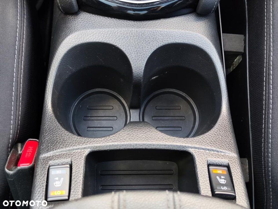 Nissan Qashqai - 22