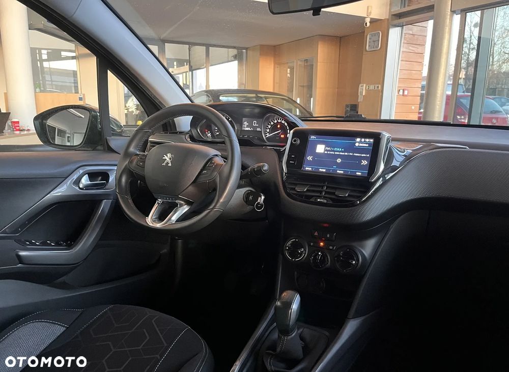 Peugeot 2008 PureTech 110 Stop&Start Style - 23