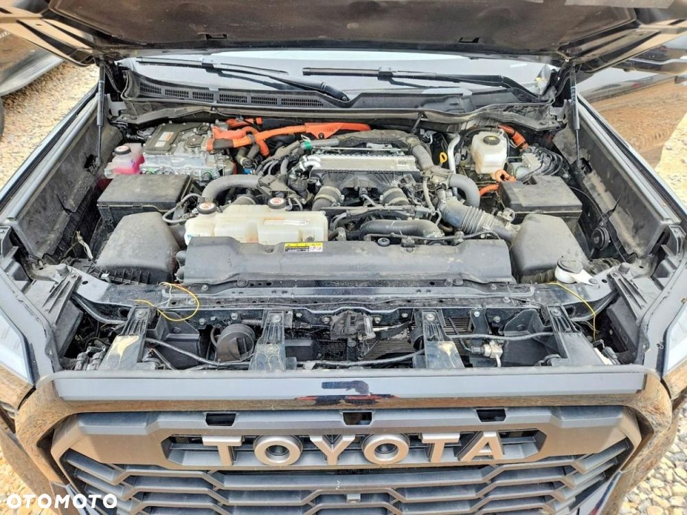 Toyota Tundra - 11