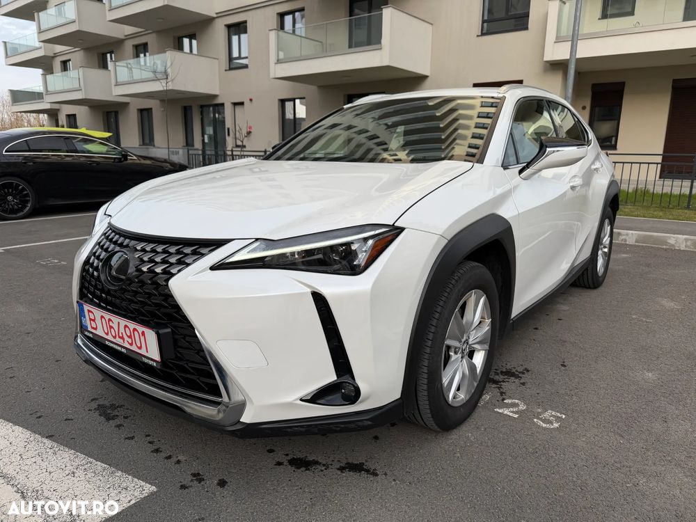 Lexus UX 250h FWD Business - 2