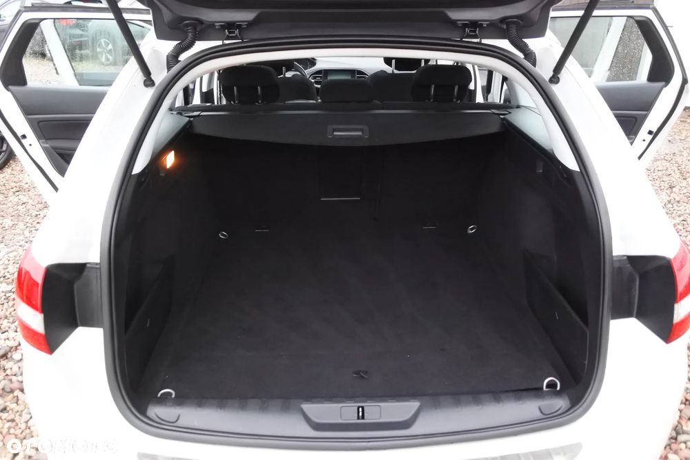 Peugeot 308 PureTech 130 GPF EAT8 Stop & Start Allure - 12