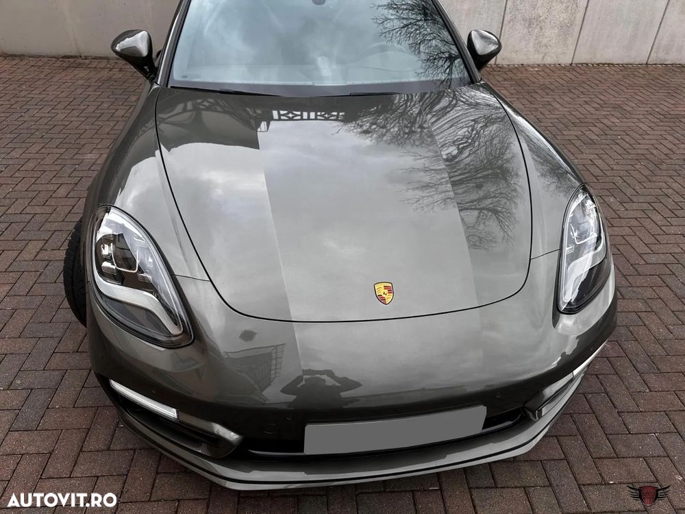 Porsche Panamera 4S Executive - 23