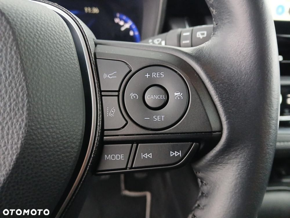 Toyota Corolla 2.0 Hybrid Comfort - 24