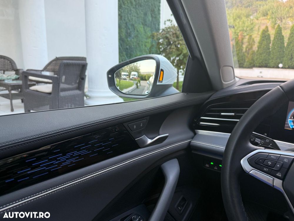 Volkswagen Passat 2.0 TDI SCR DSG Elegance - 14