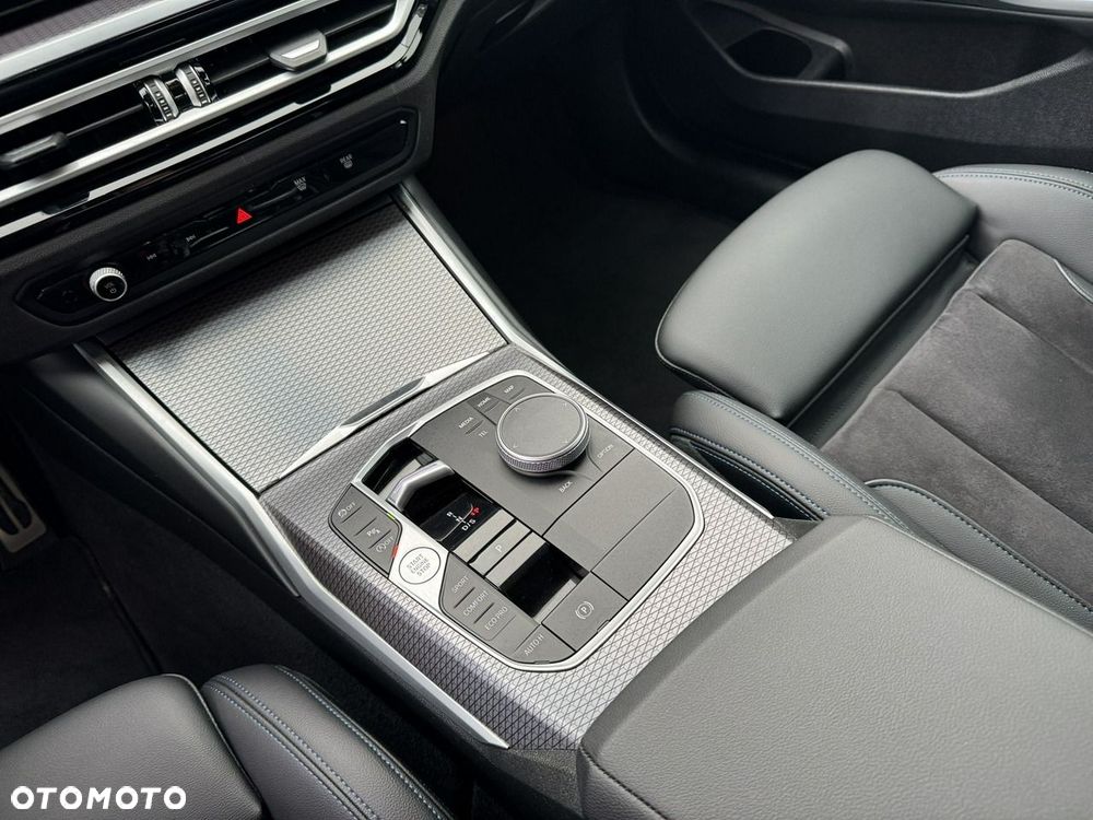 BMW Seria 3 318i M Sport - 20