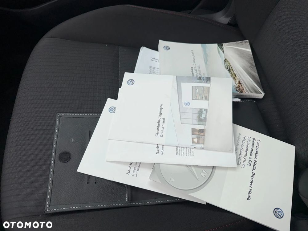 Volkswagen Golf 2.0 TDI DSG Sound - 29