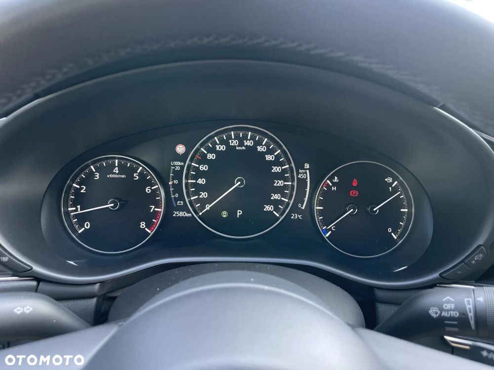 Mazda 3 - 10