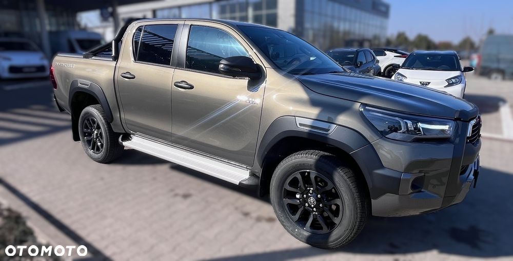 Toyota Hilux - 8