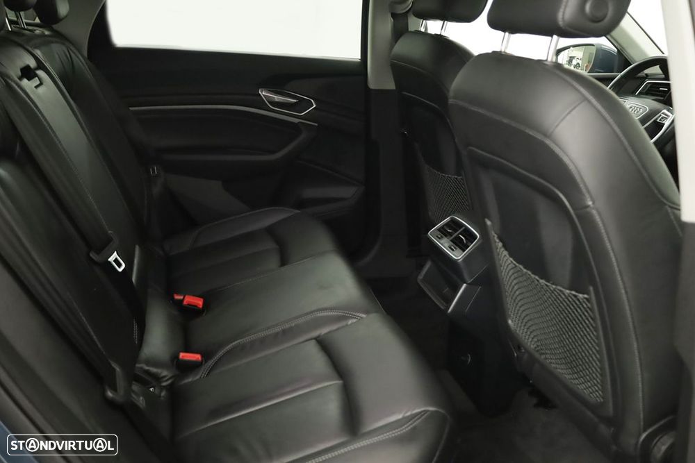 Audi Q8 e-Tron Sportback 55 quattro Advanced - 24