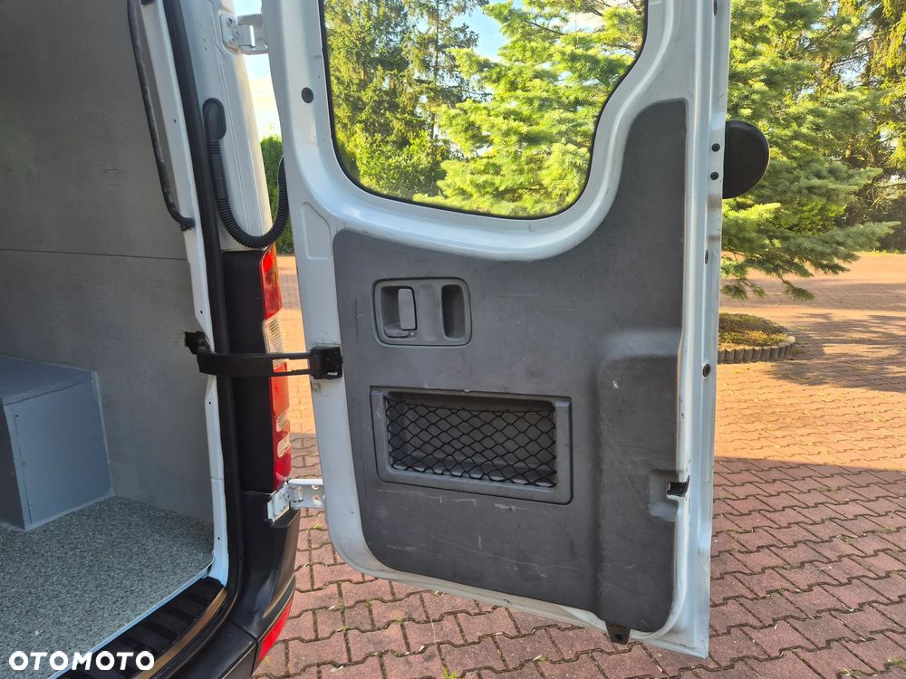 Mercedes-Benz Sprinter - 24
