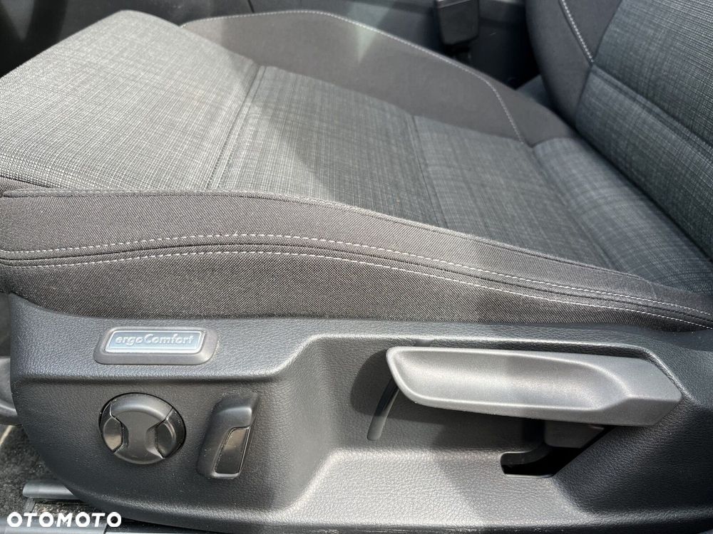Volkswagen Passat Variant - 11