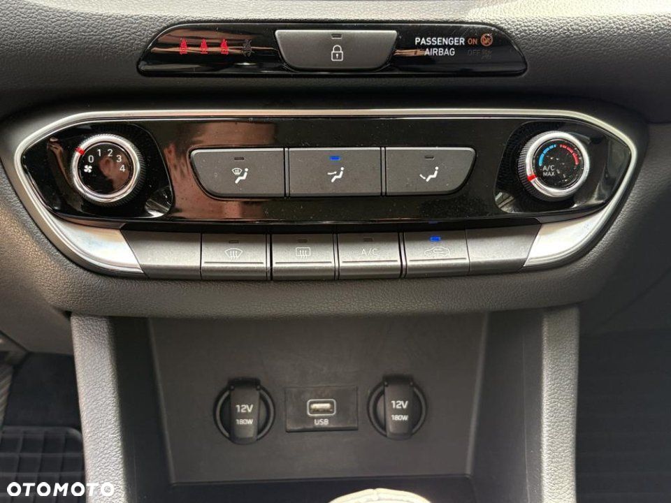 Hyundai i30 - 17