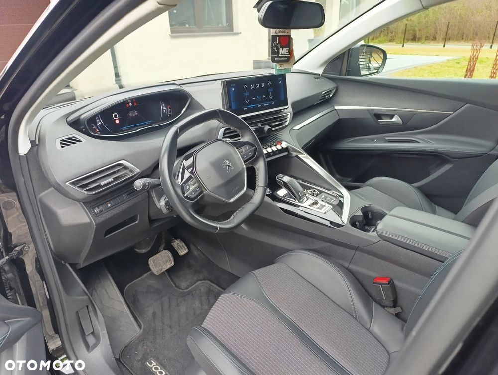 Peugeot 3008 1.5 BlueHDi Allure S&S EAT8 - 11