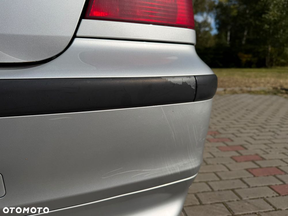 BMW Seria 3 320td - 26