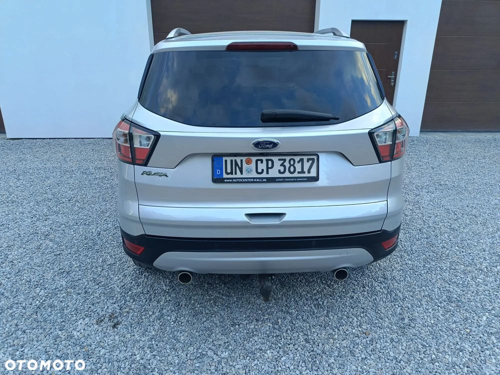 Ford Kuga 2.0 TDCi 4x2 Titanium - 6