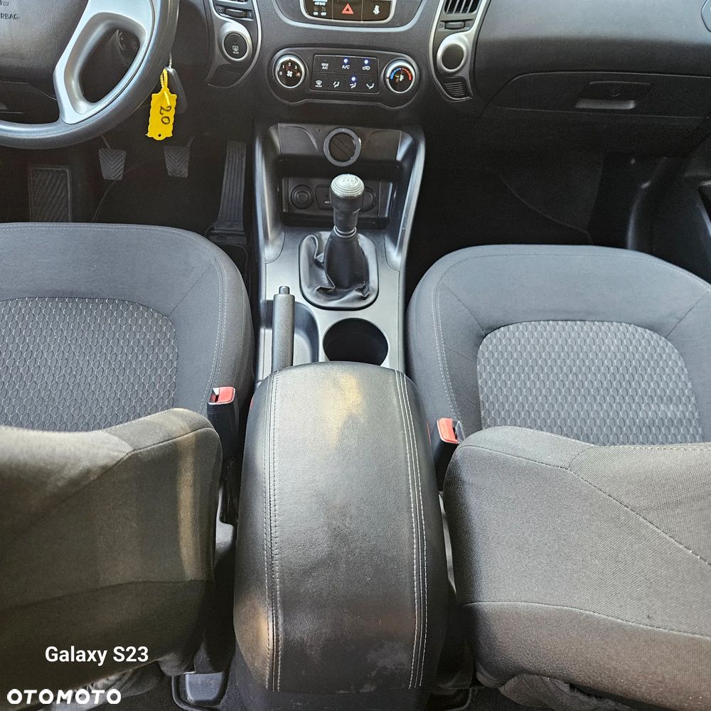 Hyundai ix35 2.0 2WD Style - 21