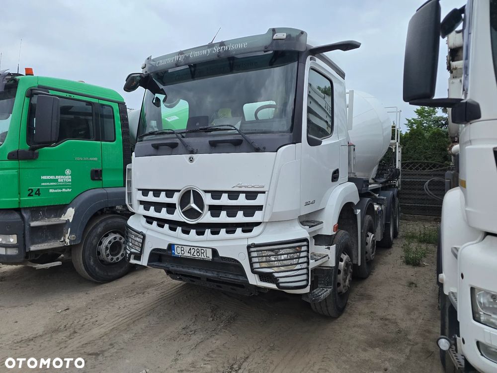 Mercedes-Benz Arocs 3243 - 1