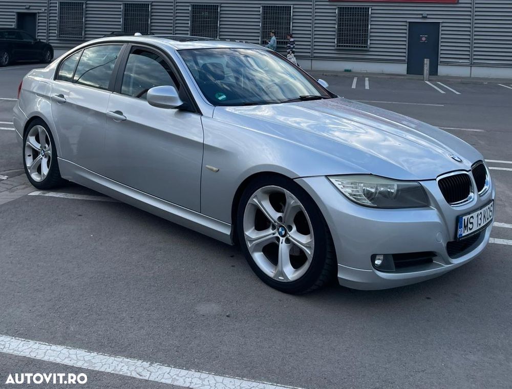 BMW Seria 3 320i - 1