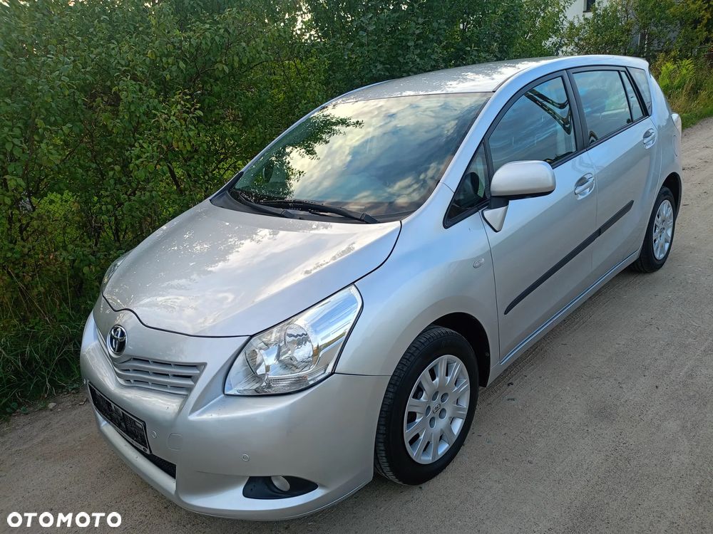 Toyota Verso 1.6 5-Sitzer Life - 1