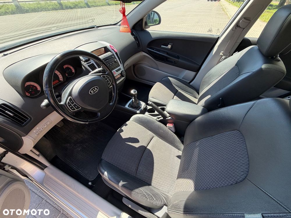 Kia Ceed 1.6 XL - 10