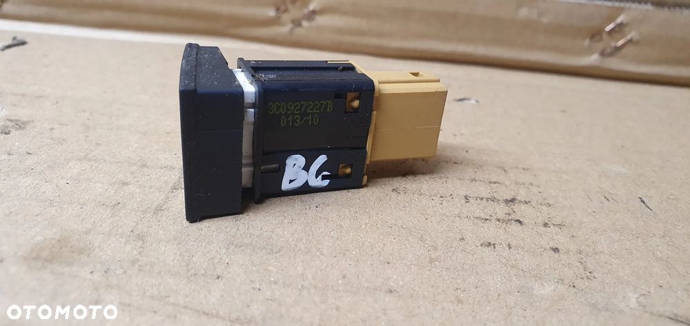Przycisk przełącznik włącznik Auto Hold 3C0927227B - 3