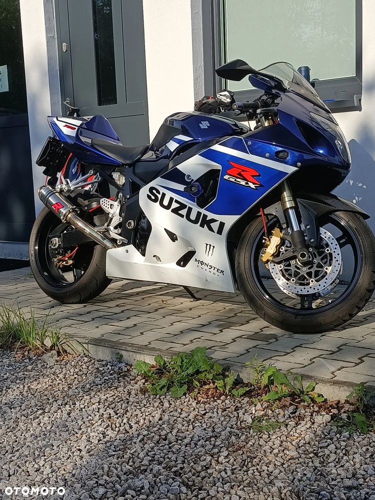 Suzuki GSX-R - 6