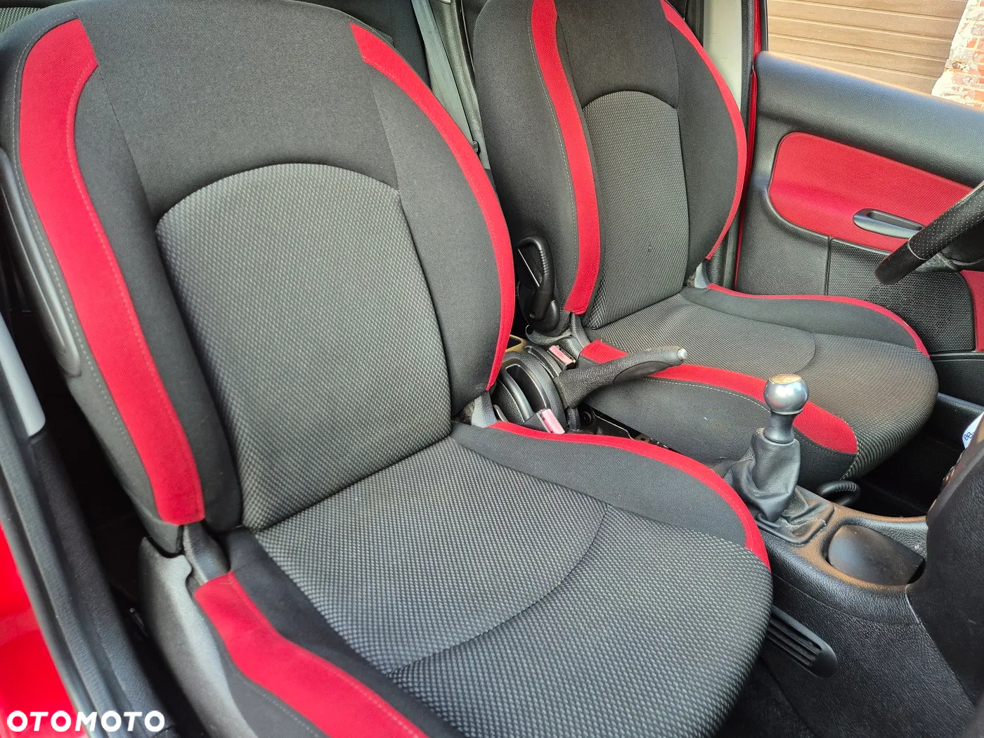 Peugeot 206 75 JBL - 30