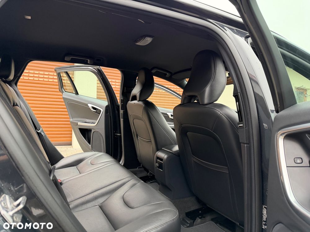 Volvo V60 D2 Drive-E Kinetic - 37
