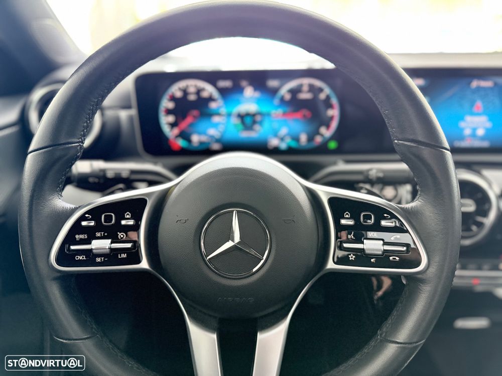 Mercedes-Benz A 180 - 25