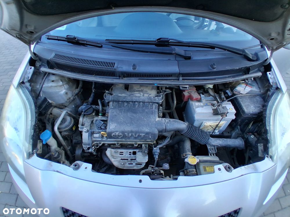 Toyota Yaris 1.3 Unlimited - 16