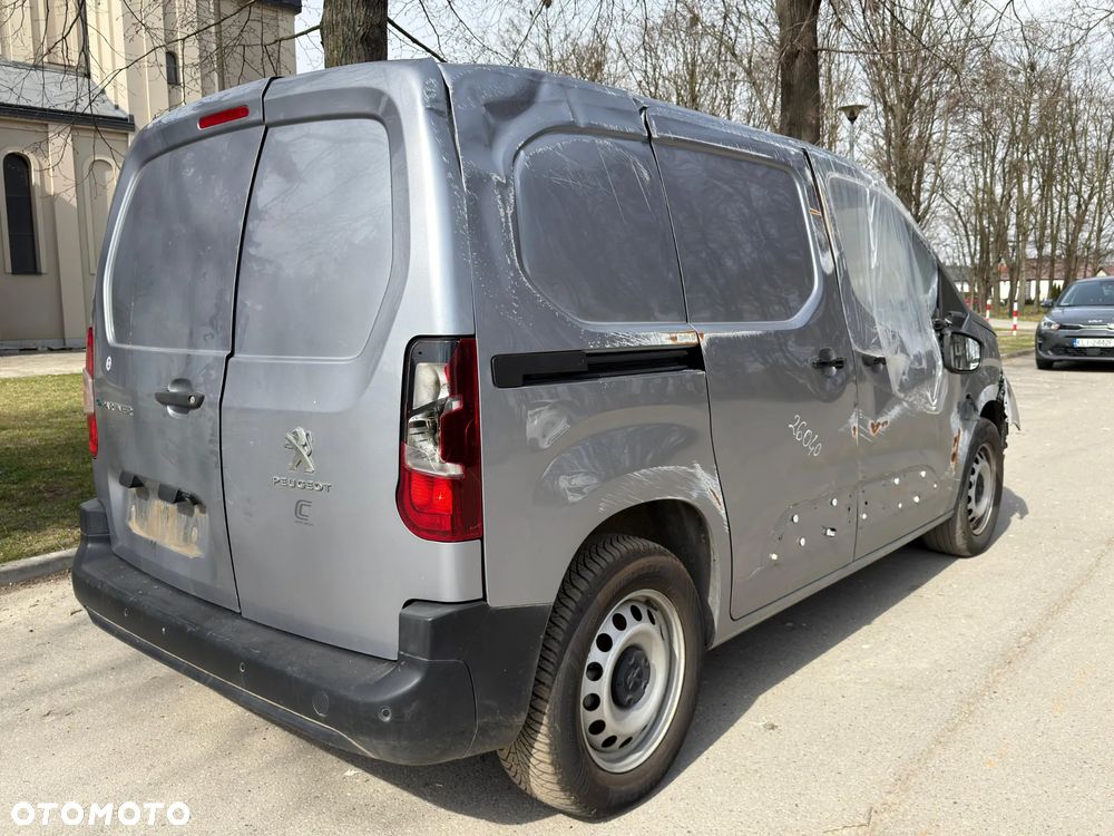 Peugeot E Partner - 4