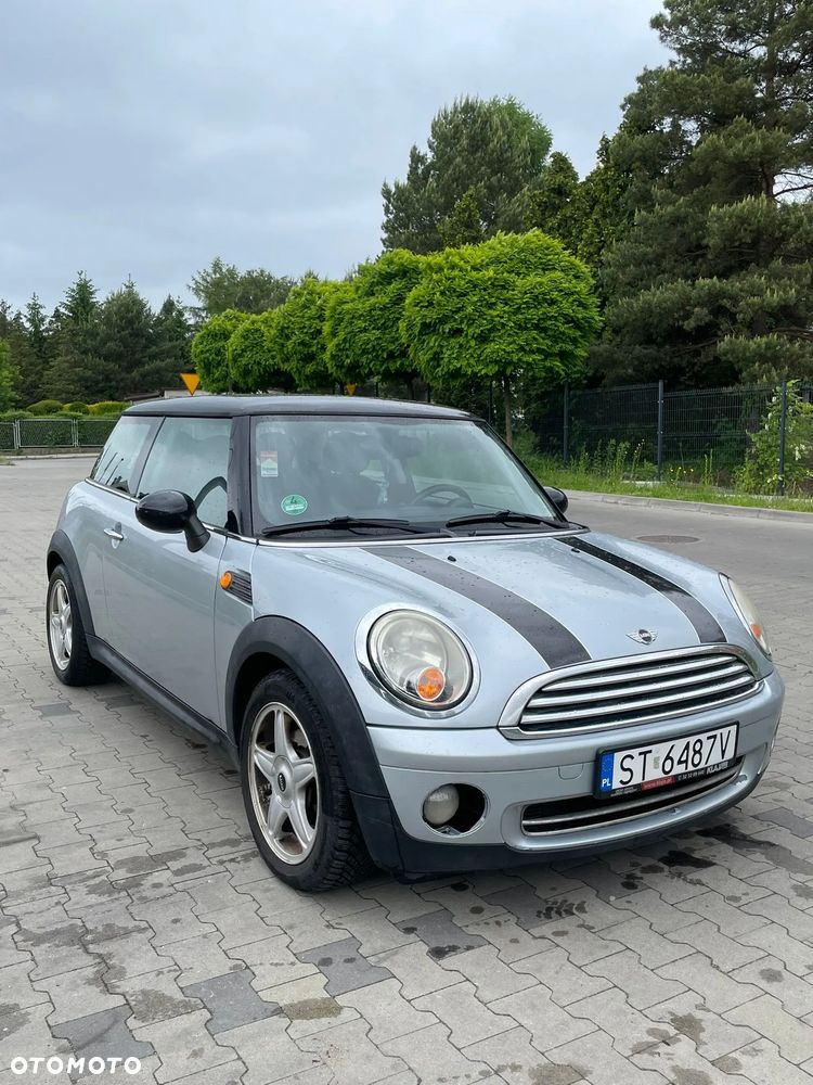 MINI Cooper Standard - 1