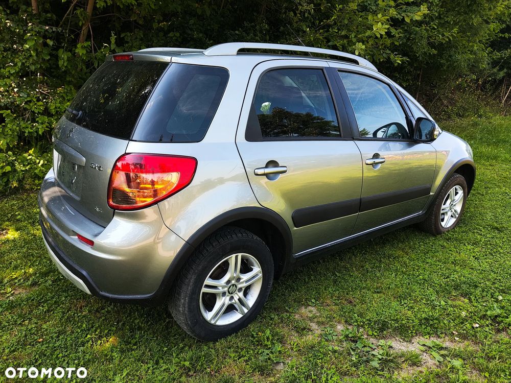 Suzuki SX4 1.6 Premium 4WD - 6