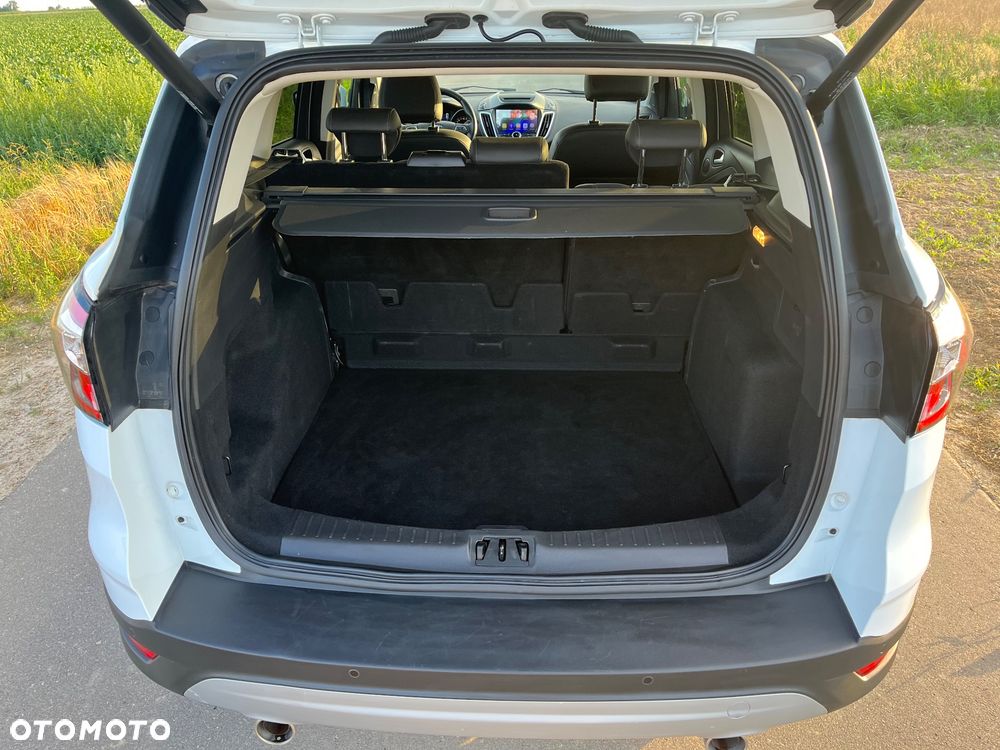 Ford Kuga 2.0 TDCi 4x4 Titanium - 24