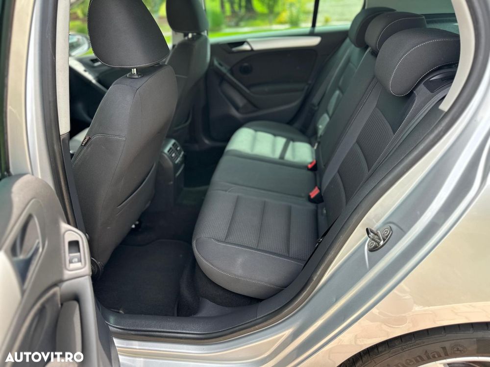 Volkswagen Golf 1.4 TSI Exclusive - 30