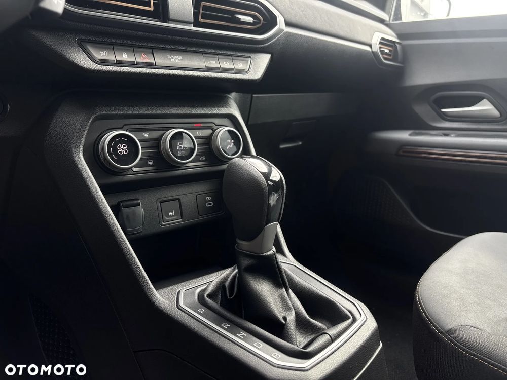 Dacia Jogger 1.6 Full Hybrid 140 Extreme+ MMT 7os - 15
