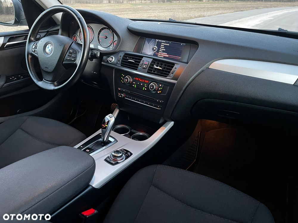 BMW X3 xDrive20d - 32