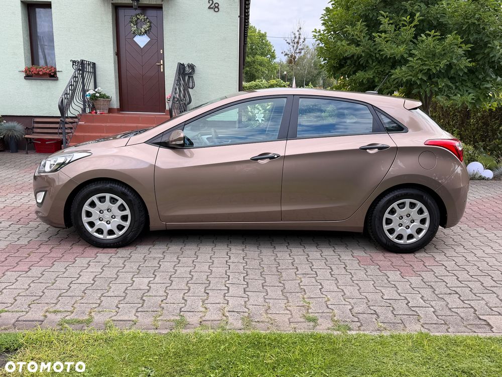 Hyundai i30 blue 1.4 Classic Navigation - 3
